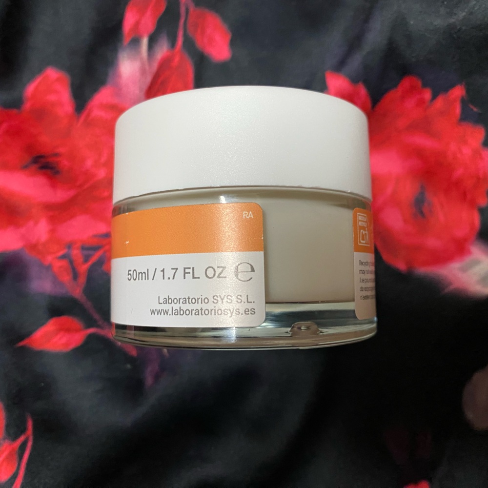 🔥🔥 HOT DEAL 🔥🔥New Bioglow Natural Cosmetics Moisturizing Sensitive Face Cream - Picture 4 of 4